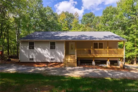363 Oak Hill Rd, Prospect, VA 23960