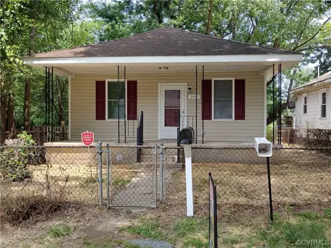 207 S 9th Ave, Hopewell, VA 23860