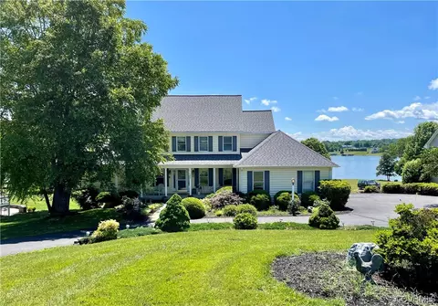 5801 Crescent Point Dr, Orange, VA 22960