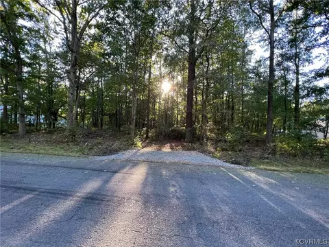 8775 The New Rd, Charles City, VA 23030