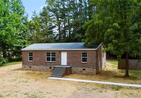 2221 Kiowa Dr, Powhatan, VA 23139