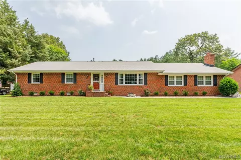 4210 Greenbriar Dr, Chester, VA 23831