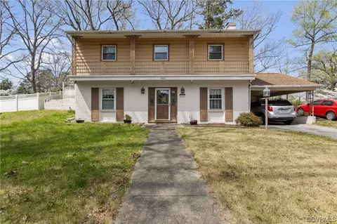 808 Forestview Dr, Colonial Heights, VA 23834