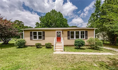 2926 Chickahominy Rd, Toano, VA 23168