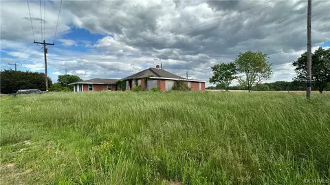 1647 Morattico Rd, Lancaster, VA 22503