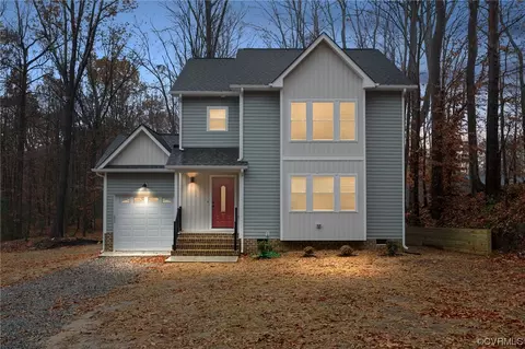 26500 Country Club Ln, Ruther Glen, VA 22546