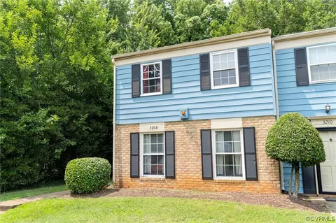 3208 Hunters Mill Ct, Fairfield, VA 23223