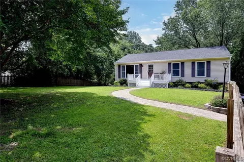 250 Reflection Dr, Williamsburg, VA 23188 photo 3