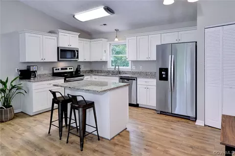 250 Reflection Dr, Williamsburg, VA 23188 photo 13