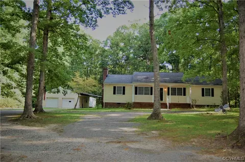 2959 Holly Grove Dr, Bumpass, VA 23024