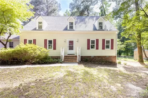 4531 Crossgate Rd, Chester, VA 23831
