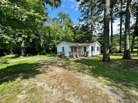 6009 Lewis Rd, Petersburg, VA 23803