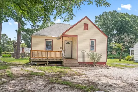 9307 Russell Rd, North Chesterfield, VA 23237