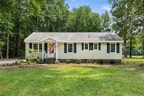 18711 Indian Rd, Petersburg, VA 23805