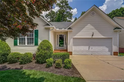 1425 St Thomas Dr, Midlothian, VA 23114