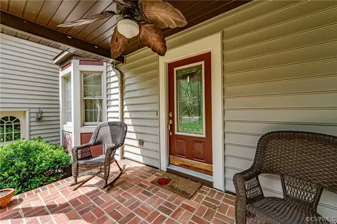 505 Lake Pointe Trl, Lanexa, VA 23089 photo 3