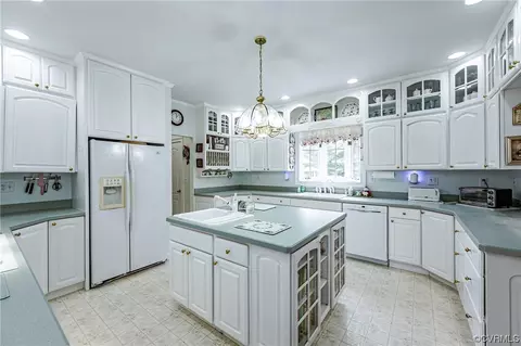 505 Lake Pointe Trl, Lanexa, VA 23089 photo 12