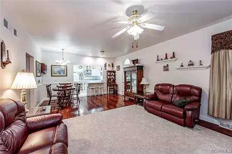 505 Lake Pointe Trl, Lanexa, VA 23089 photo 18