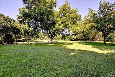 124 Tanbark Ln, Williamsburg, VA 23188