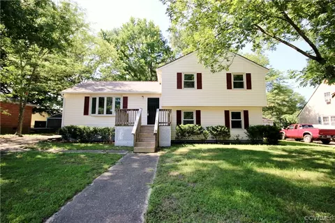 3904 Grovewood Rd, Hopewell, VA 23860