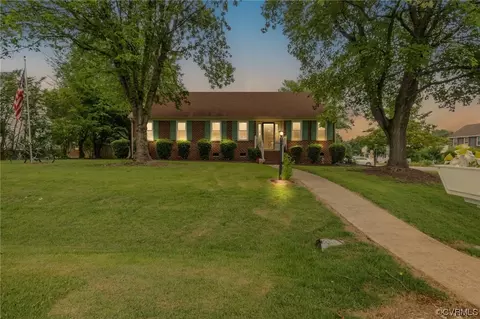 8146 Dunfee Ln, Mechanicsville, VA 23111