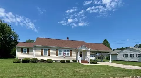 312 Ivey St, Jarratt, VA 23867