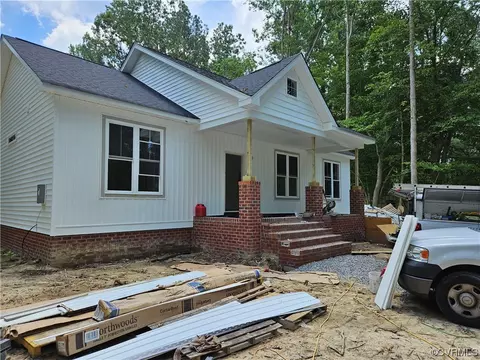 11368 Aspen Grove Acres Ln, Glen Allen, VA 23059