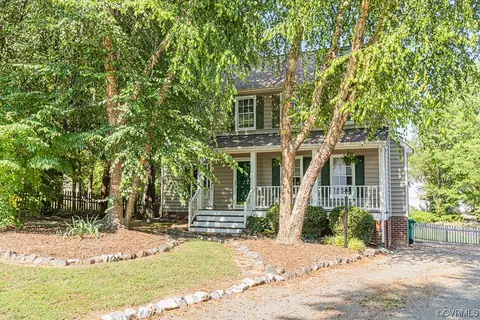 5608 Stone Lake Dr, Glen Allen, VA 23060