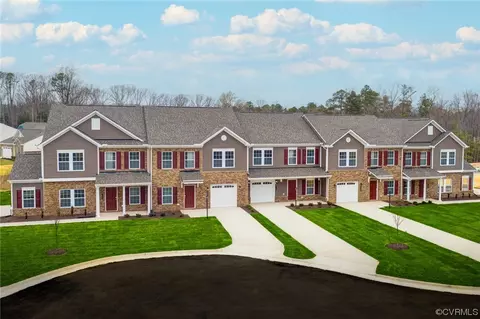 5400 Dunmore Mill Dr #23-4, Chester, VA 23831