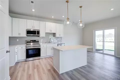 5406 Dunmore Mill Dr #22-4, Chester, VA 23831