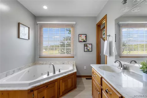 20050 Horseshoe Rd, Carson, VA 23830 photo 10