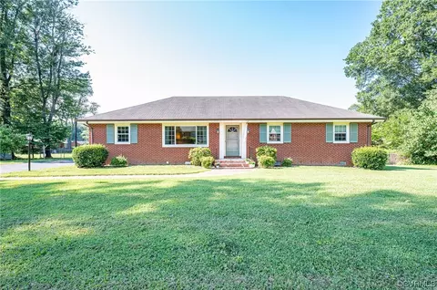 8337 Hillcrest Ln, Mechanicsville, VA 23116