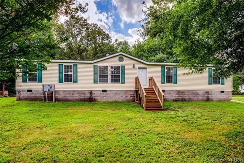 5288 Gum Tree Ln, Gloucester, VA 23061