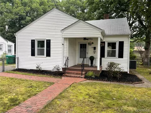 4 W Sedgwick St, Sandston, VA 23150