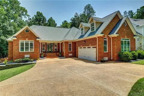5711 Tyshire Pkwy, Providence Forge, VA 23140