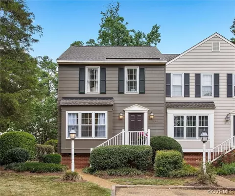 2734 Berkeley Pointe Dr, Richmond, VA 23233