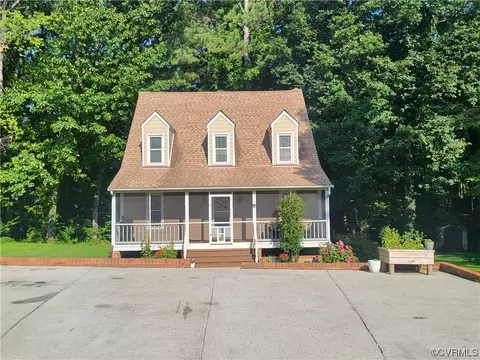 7118 Pointer Ridge Rd, Midlothian, VA 23112 photo 2