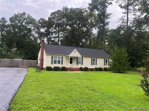 10770 Old Centralia Rd, Chester, VA 23831