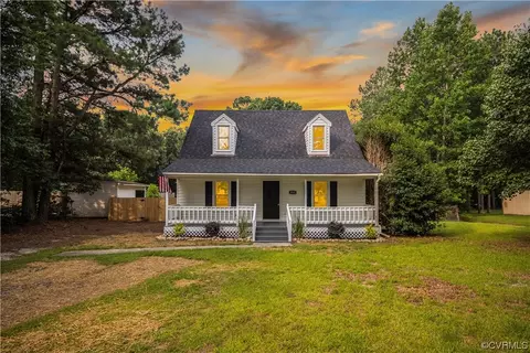 3532 Foxhaven Dr, Gloucester, VA 23061