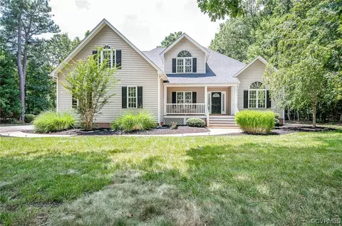 11900 Carters Creek Dr, Chesterfield, VA 23838