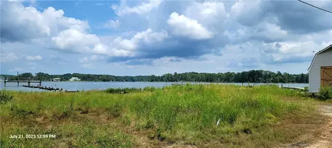 98 River Rd, North, VA 23128 photo 7