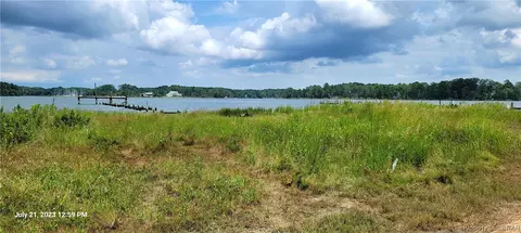 98 River Rd, North, VA 23128 photo 3
