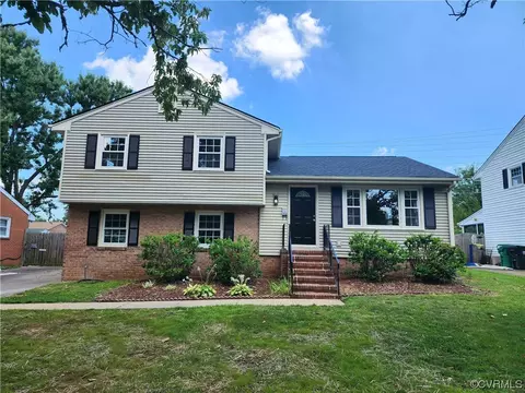 312 Yorktown Dr, Colonial Heights, VA 23834