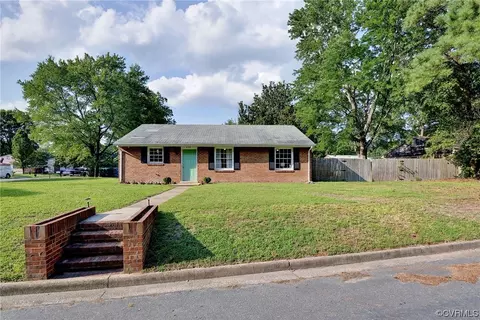 613 Dale St, Henrico, VA 23075