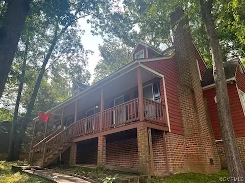 2713 Anglewood Dr, Chester, VA 23831