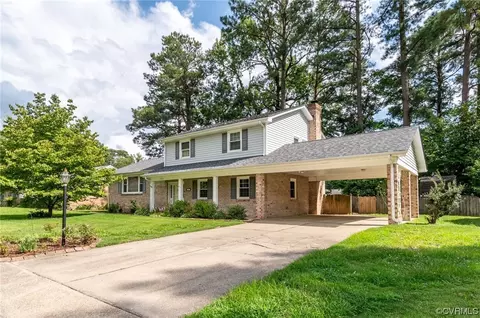 123 Essex Rd, Colonial Heights, VA 23834