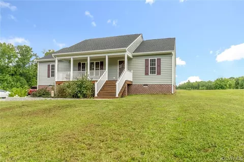 268 Pea Ridge Rd, Bruington, VA 23023