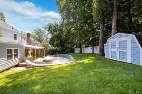 12807 Rossmere Ct, Midlothian, VA 23114 photo 2