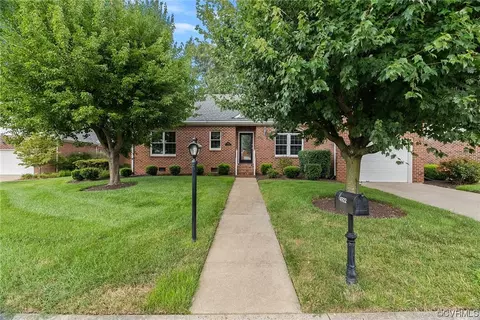4922 Crispin Ct, Richmond, VA 23234