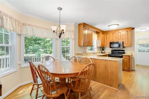 5802 Bent Creek Rd, Midlothian, VA 23112 photo 13